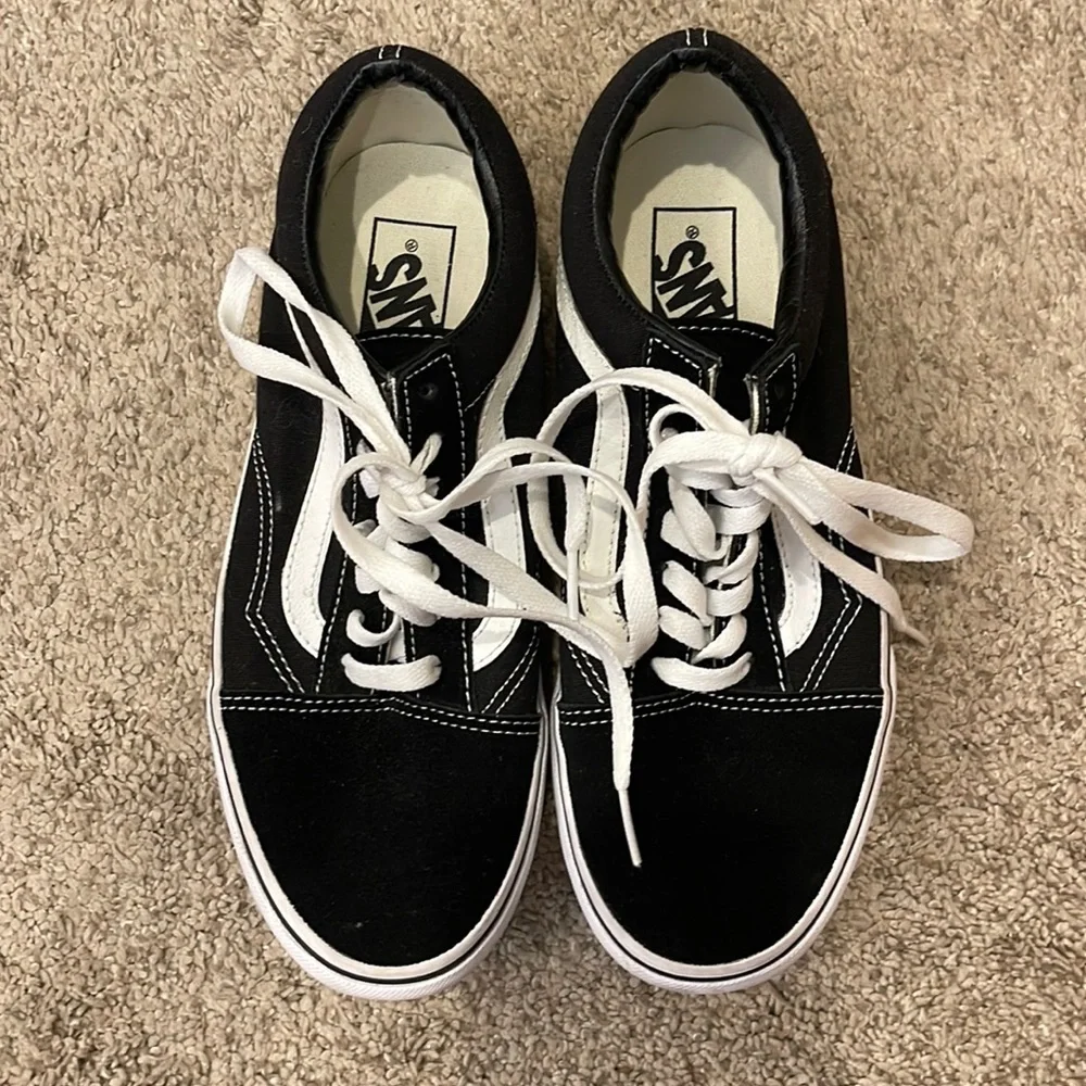 Black and White Vans - Picture 1 of 7